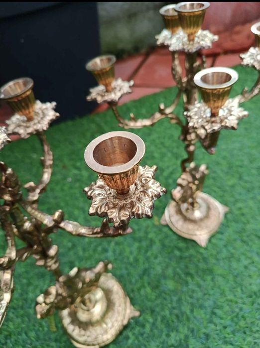 Castiçais (2) espetaculares vintage em latão maciço (Raríssimos)