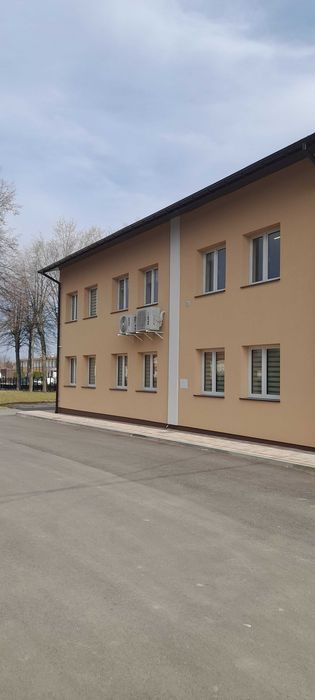Lokale usługowe Biura do wynajęcia z klimatyzacją