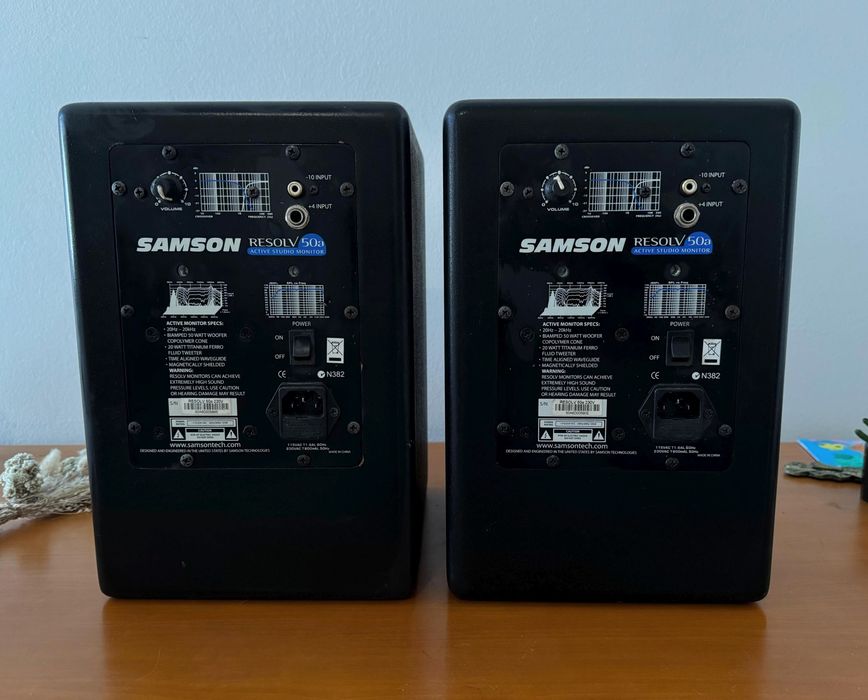Monitores ativos Samson - Resolv50a