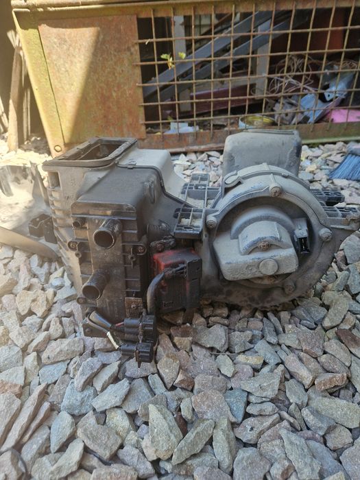 Vw t4 multivan dolna  nagrzewnica pod podlogowa wersja pod climatronik