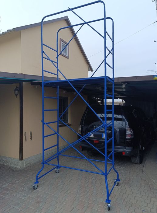 Аренда подмости передвижные,до 5 метров. Прокат вышка тура лесов