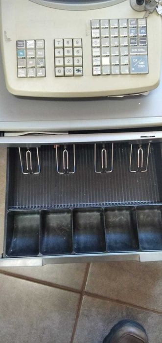 Registadora Casio em óptimo estado