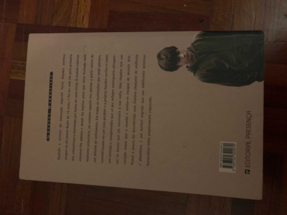 A Prisão do Silêncio de Torey Hayden