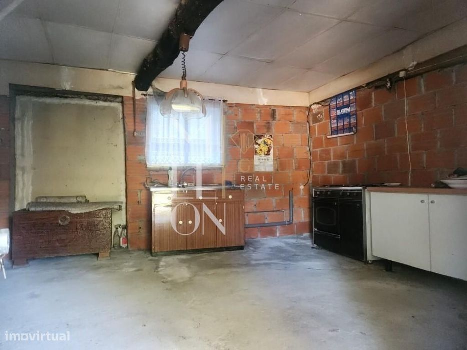 Moradia T4 Para Reconstrução Em Padronelo – Amarante