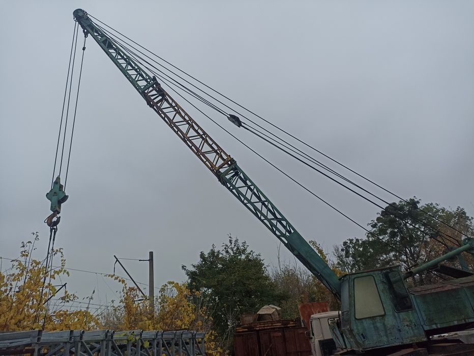 Подъемный кран КрАЗ. Бу.
