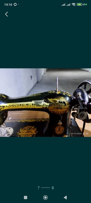2 Máquinas Singer antigas com 70 anos