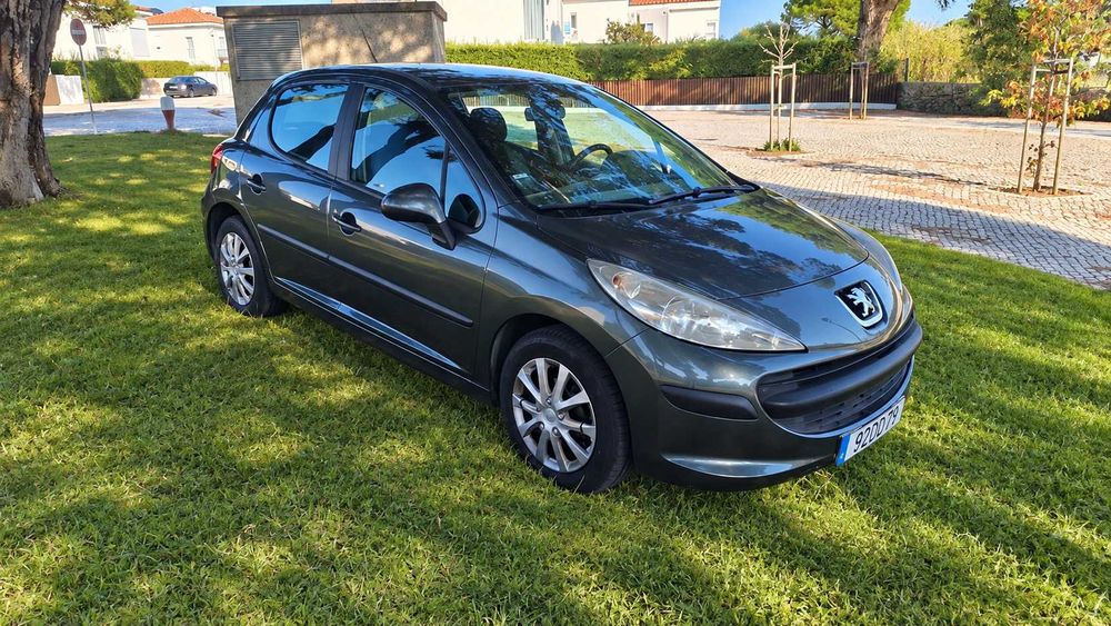 Peugeot 207 1.4 HDi Urban — photo 2