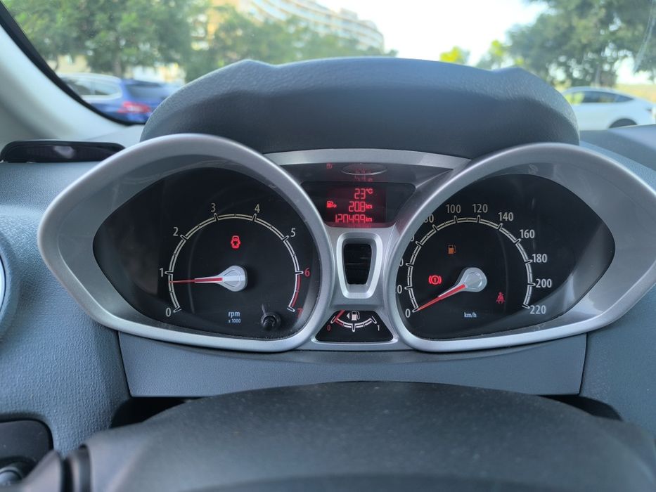 Ford Fiesta 1.2 gasolina 120mil km Dist.mudada