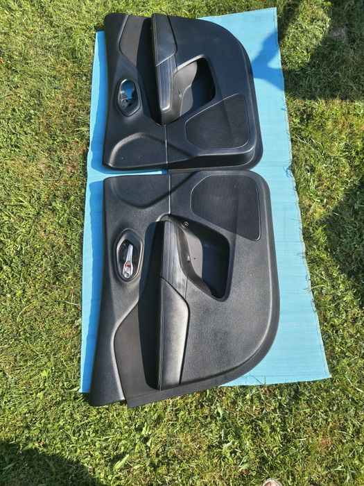 Sprzedam komplet foteli do jeep Cherokee KL europa