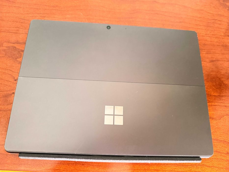Surface Pro 9|Ecran 13" 2.8K Tactil+Caneta|i7-1265U|16G Ram|Ssd 256Gb|