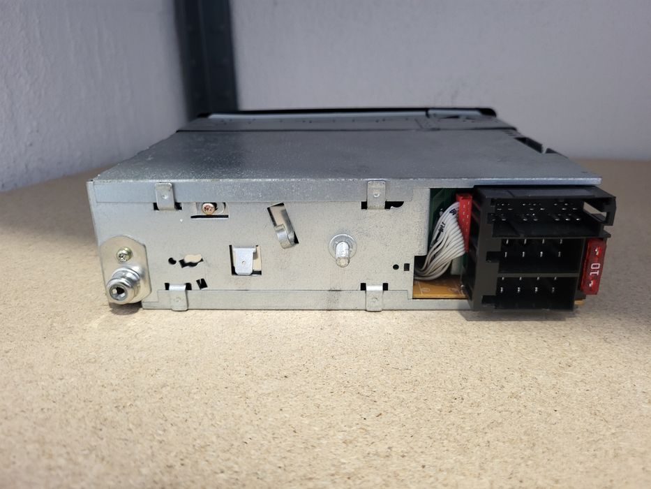 Rádio leitor CD VDO CD4506