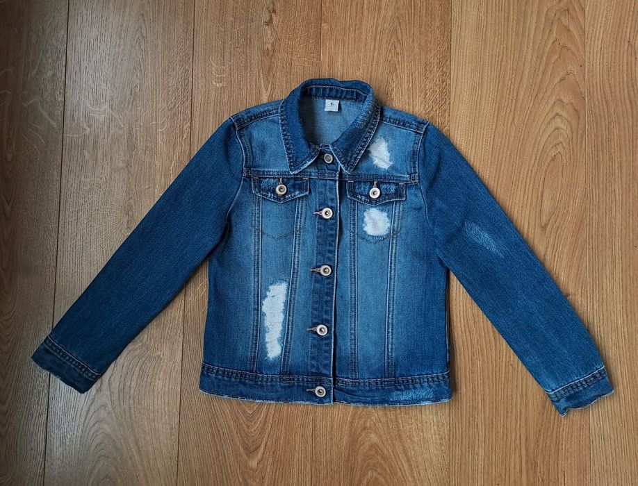 Джинсовая куртка для девочки