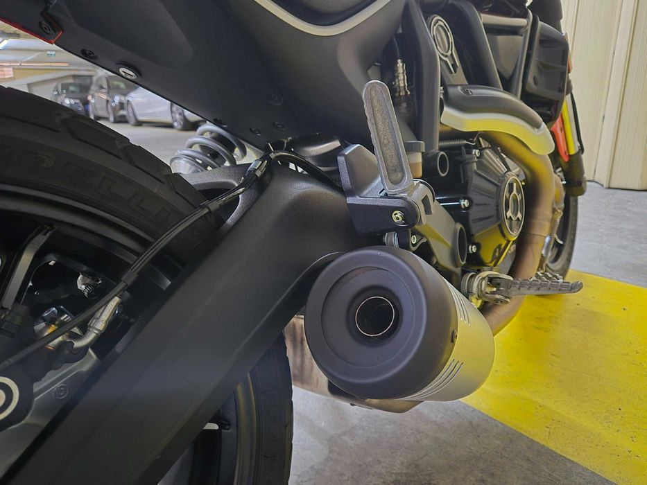 Ducati Scrambler 800 Icon - Como Nova