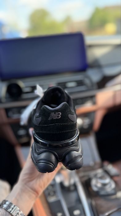 Кросівки new balance 9060 41