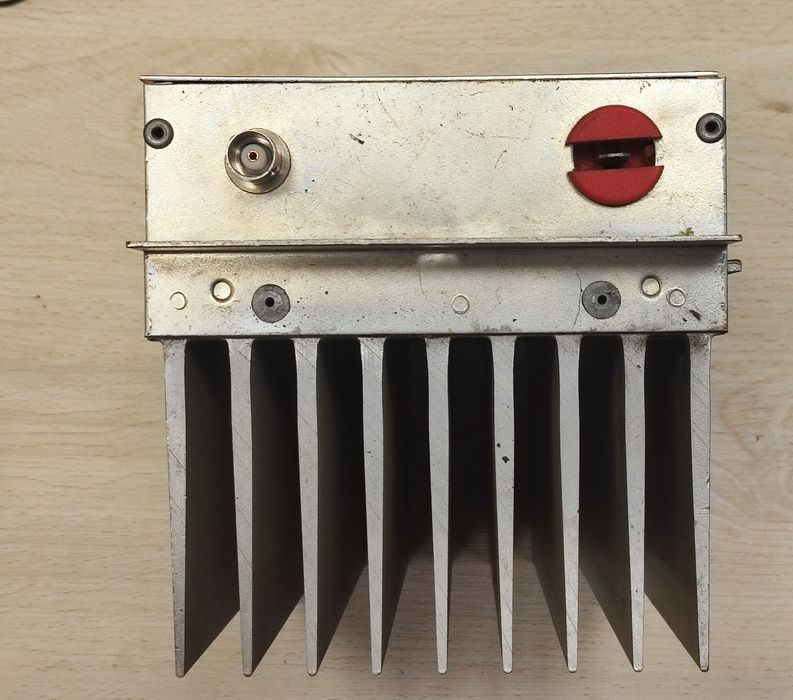 Wzmacniacz mocy UKF-FM 250 W 88-108 MHz 2xBLV25 kompletny moduł CTE