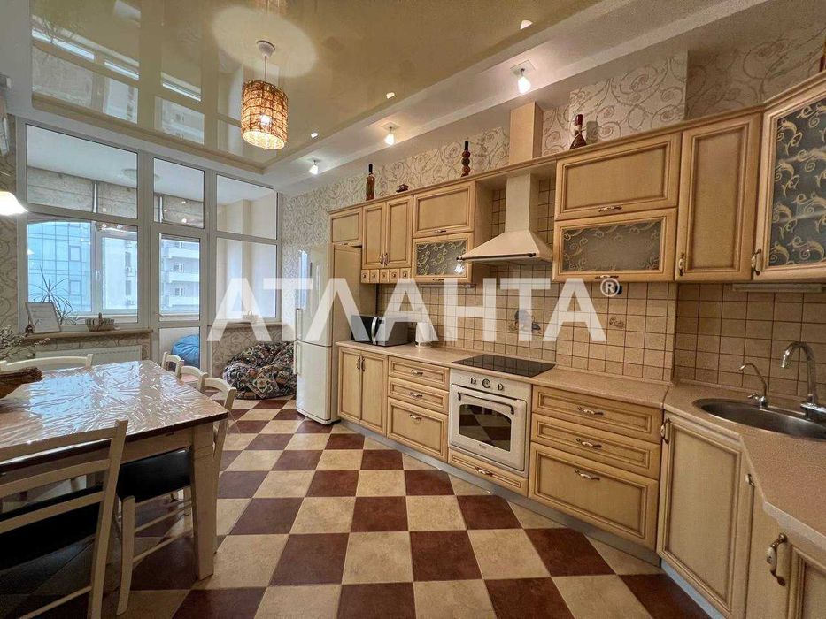 ЖК «1 Жемчужина»: квартира з меблями, технікою та паркінгом