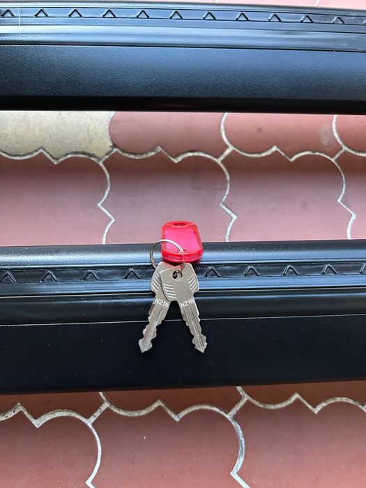 Bagażnik dachowy THULE WingBar Edge. Skoda Superb III kombi