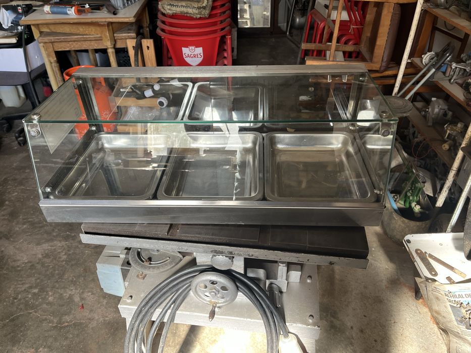 Vitrine Neutra 60cm x 28cm x 20 cm
