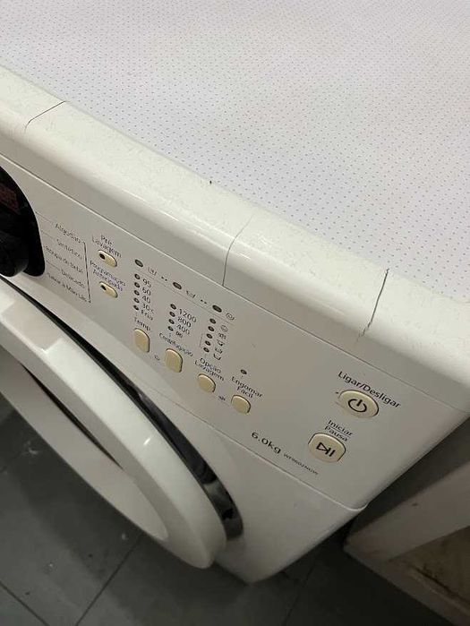 Máquina de lavar roupa