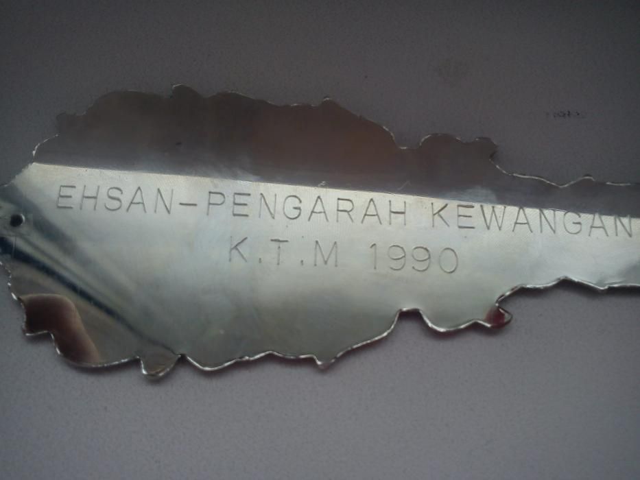 Канцелярский ножик, закладка К.Т.М. 1990 для открытия конвертов, писем