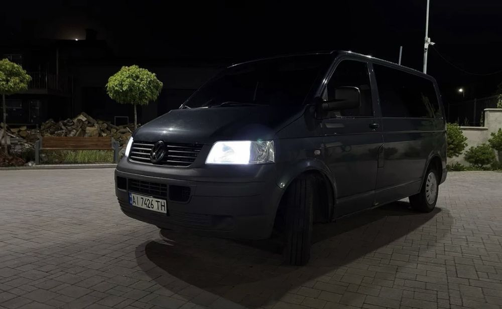 Volkswagen Caravelle t5 (transporter 5) 2008