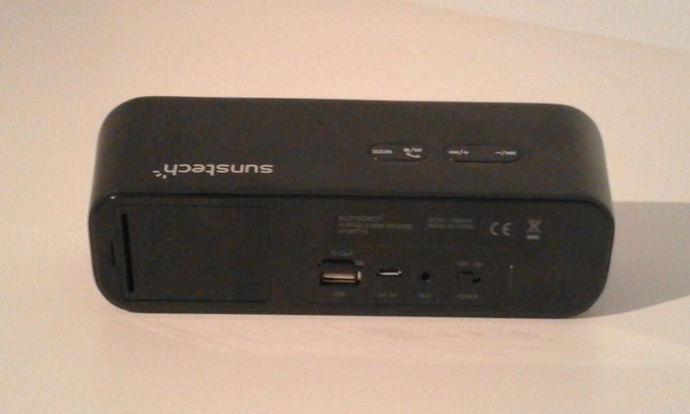 SD Card Reader; Active Speakers; Bluetooth Hands-Free. New with Warranty64584699388673122