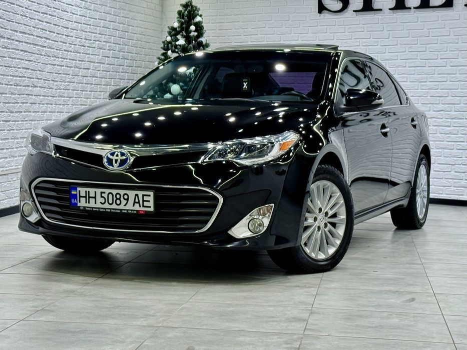 ЦІНА ДО НОВОГО РОКУ 17999$.   Toyota Avalon-це ПРЕМІУМ
СЕДАН,ВЕЛИКИЙ,КОМФОРТНИЙ,З РОСХІДОМ
ПАЛИВА В МІСЦІ 6 ЛІТРІВ Ціна на віддачу-на обмін дороще.Гібрид робе свою справу. ЗА ТООТА багато говорити не треба-всі знають що НАДІЙНІШЕ АВТОМОБІЛІВ ЩЕ НЕ ПРИДУМАЛИ. Тепер по нашому
Авалону-Ідеальний стан,маленький пробіг,ціла машина,обслужена вся-нові стійки перед і зад,проставки -трохи підняли її,нові опорні підшипники по любому,пройшла т.о -заміна мастила в двигуні і в коробці,нова зимня гума. Комплектація
PREMIUM LIMITED. По машині ЖОДНОГО ЗАУВАЖЕННЯ.БЕЗКЛЮЧОВИЙ доступ,Сліпі зони,старт стоп,ПІДІГРІВИ сидінь,пам?ять водійського сидіння,люк,преміальна музика,максимальні фари і стопи,і багато іНШОГО.ФОТО ВІДПОВІДАЮТЬ ДІЙСНОСТІ. Можливий обмін,trade in,Лізінг,кредит. Наша адреса -м.Одеса,вул
Довга 1а. Продаж з переоформленням. Торг
ПРИСУТНІЙ БІЛЯ КАПОТА!!Кава у нас найсмачніша.
А також берем машини на КОМІСІЮ(ПРОДАЖ),у нас безпечно,надійно,красиво,і ми знаем як продати ваше авто. Маемо свою детеілінг студію і сто. Машини поступають у продаж тільки після повного обслуговування. Нас знають, нам довіряють.