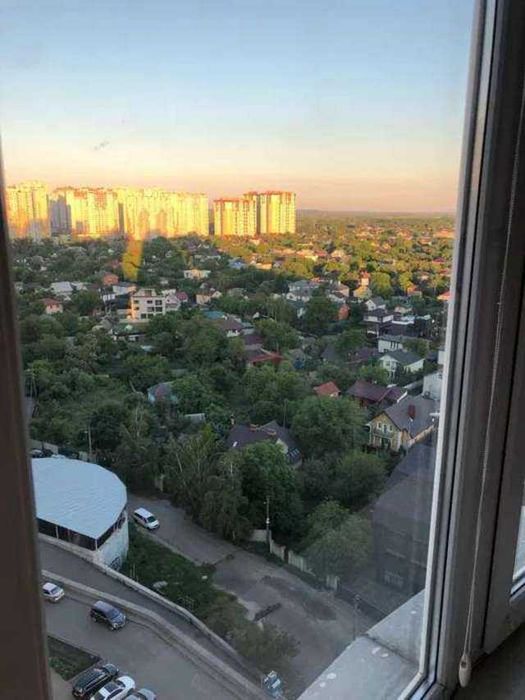 Продаж 2к квартири, Дніпровська набережна, 26б