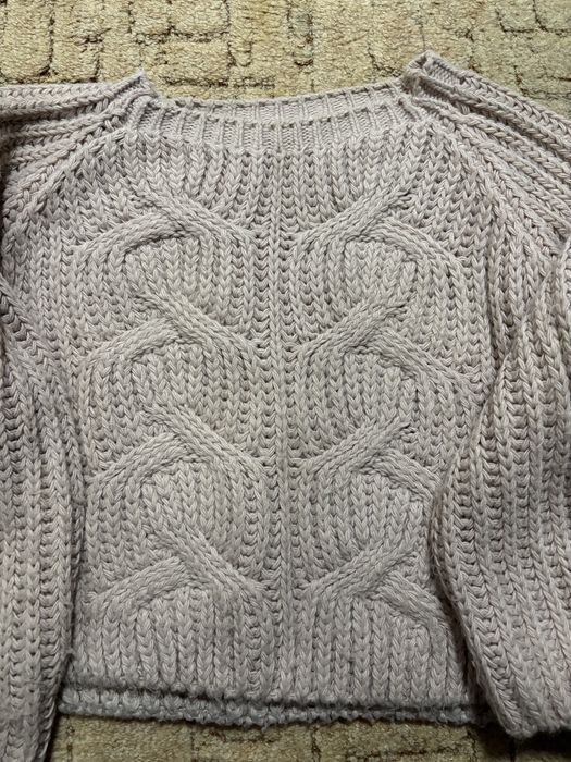 Вʼязана тепла кофоточка