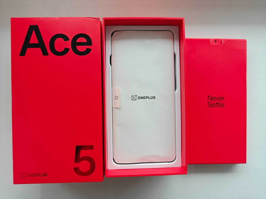 OnePlus Ace 5 16/512GB Gray 6415mAh/NFC/Snapdragon 8 Gen3/Android 16