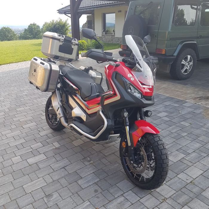 Honda X-ADV HONDA X-ADV mały przebieg wszystko sprawne