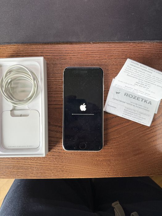 iPhone SE 2022 (3 gen) 64 gb