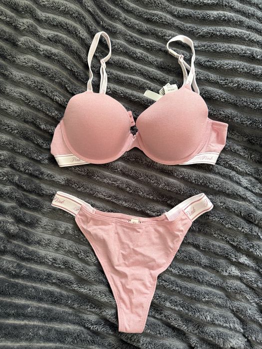 Клмплект нижнего белья victorias secret