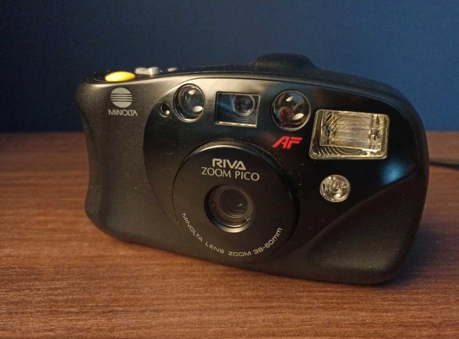 Câmera Minolta Riva Zoom Pico 35mm - Item de colecionador