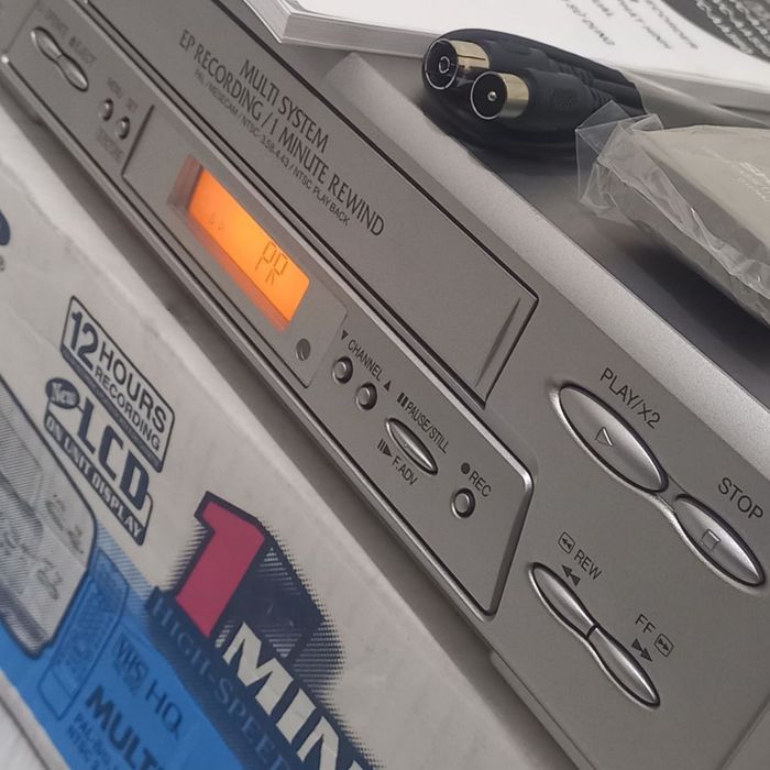 SHARP VC-AA350 відеомагнітофон касетний