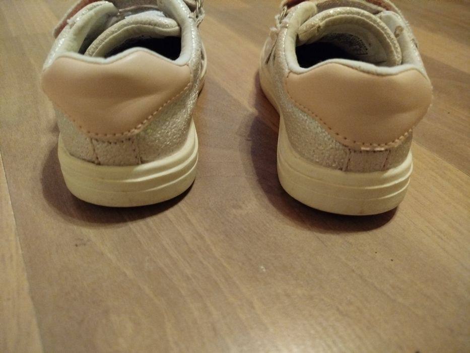 Buty Tommy Hilfiger r.24