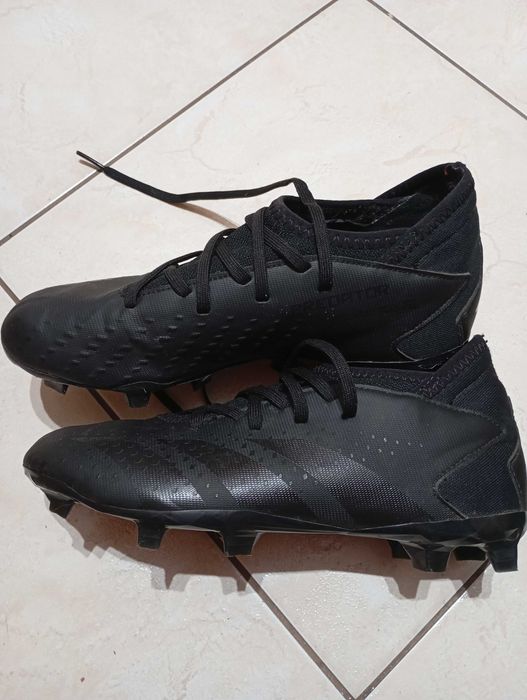 Korki adidas predator.