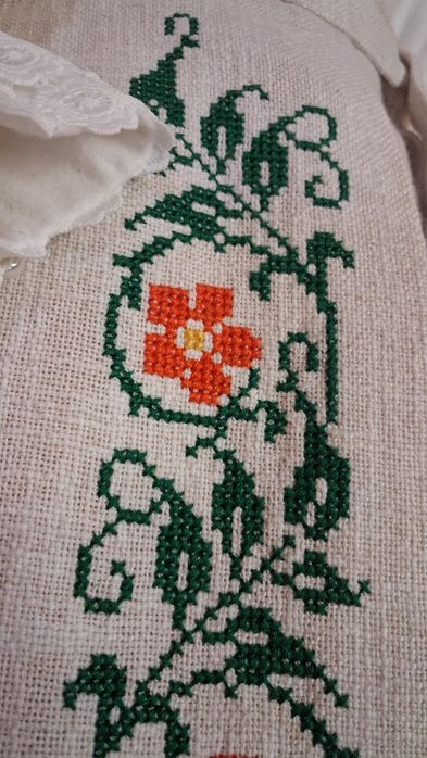 Спідниця плахта ,сорочка 

Спідниця виконана з бавовняної тк