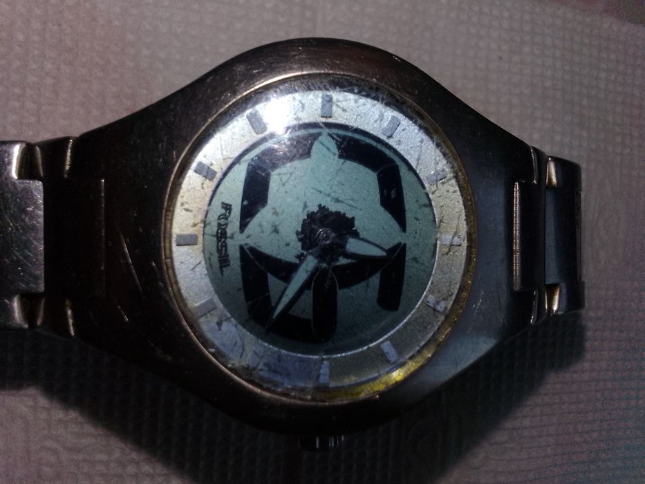 Продам часы Fossil