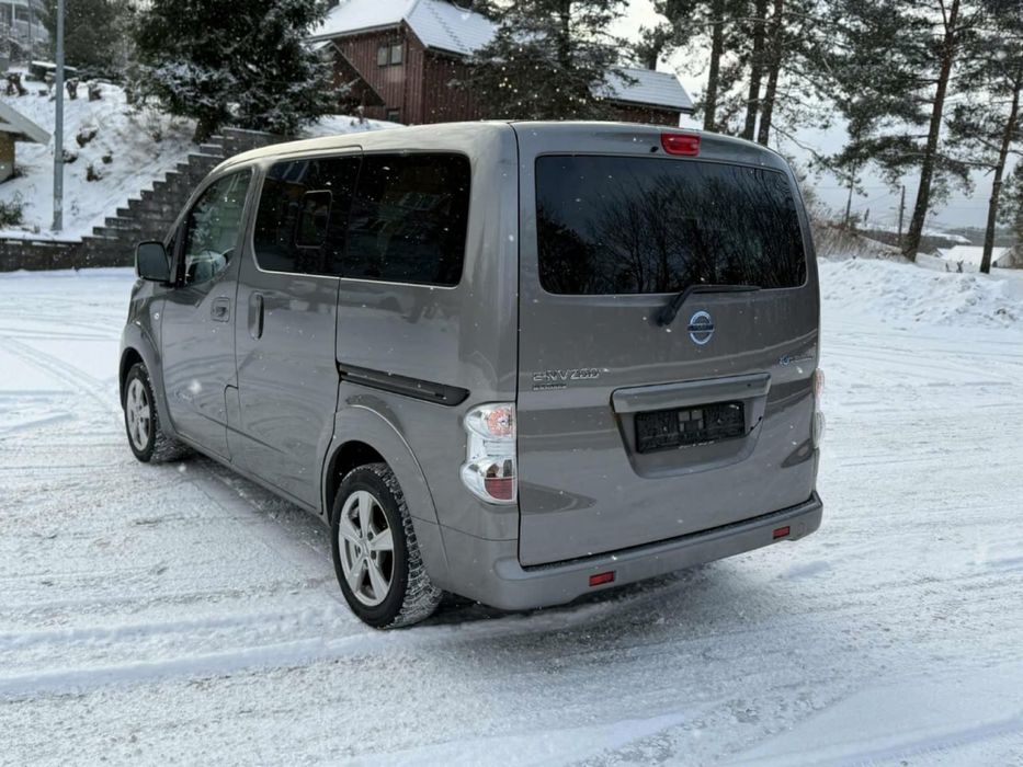 Nissan e-NV 200 Evalia (40 квт/ пасажир 7/ тепловий насос/ підігрів)