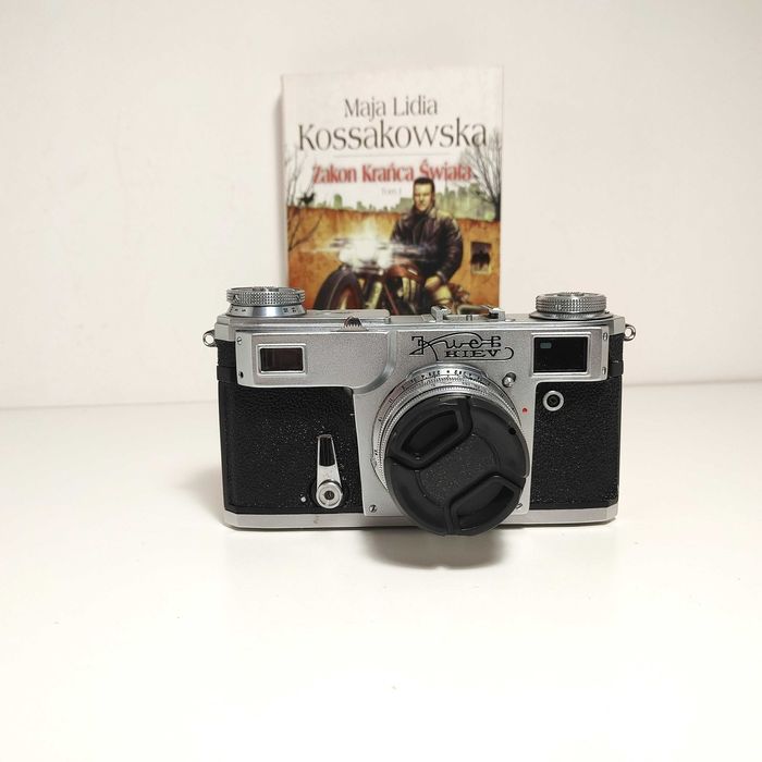 Radziecki analogowy Dalmierz KIEV 4A z Jupiter 8M 50 mm 1:2  1975 rok