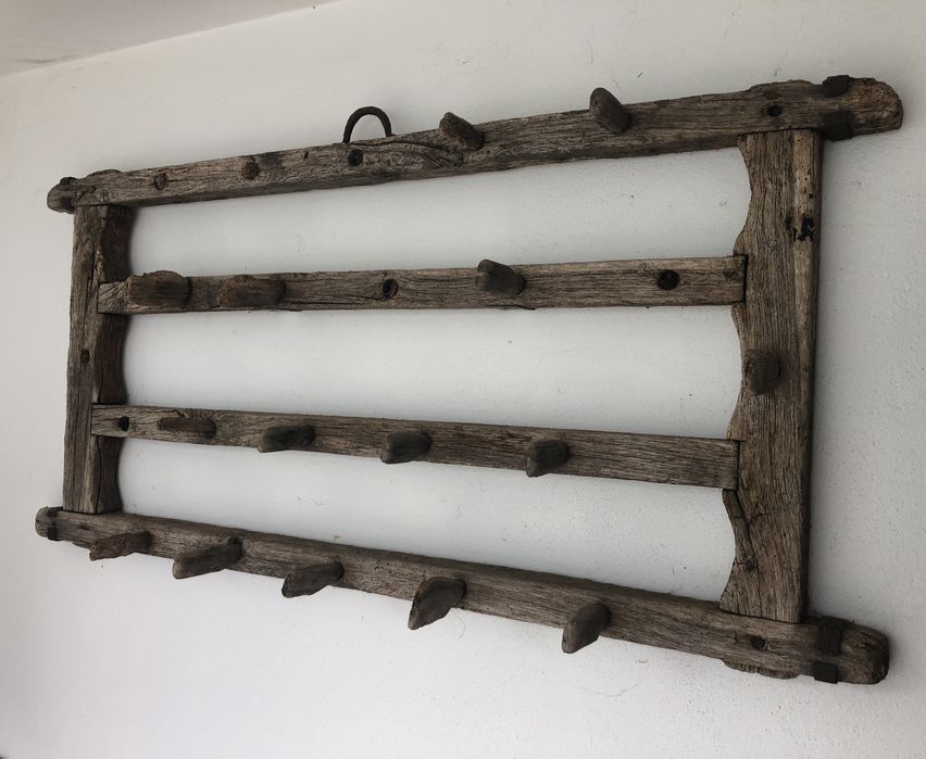 Grade em madeira de arado antiga