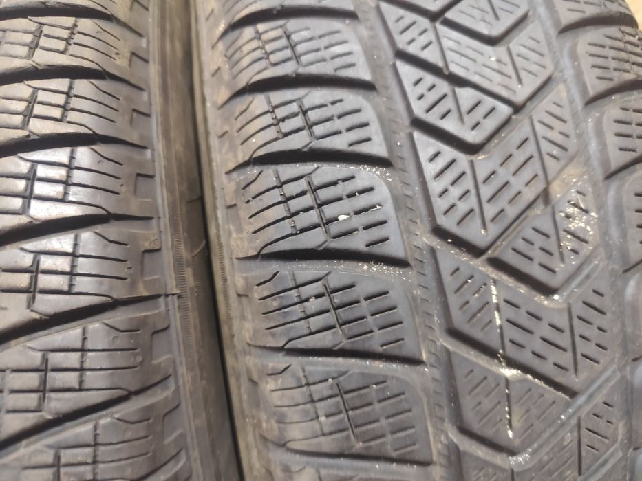 Шини Резина R17 (215/65/17) Pirelli, Всесизоні
