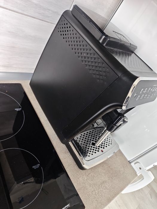 Używany ekspres ciśnieniowy Philips ep3221/40