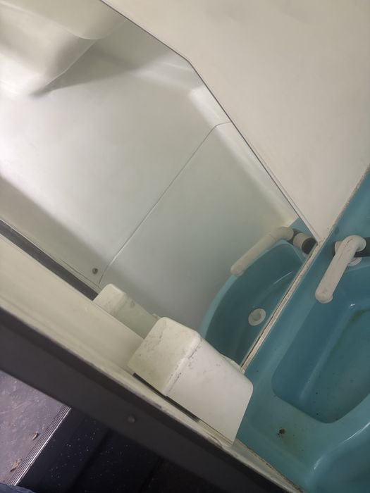 Vendo casa de banho de autocarro