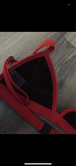 Top góra od bikini kolor czerwony XS/S