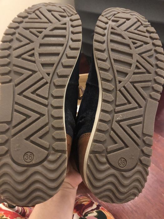 Botins pele e camurça tam. 36 Massimo Dutti novas em caixa
