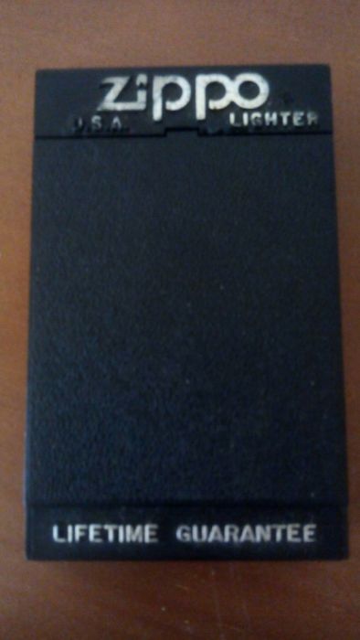 Isqueiro Zippo pequeno