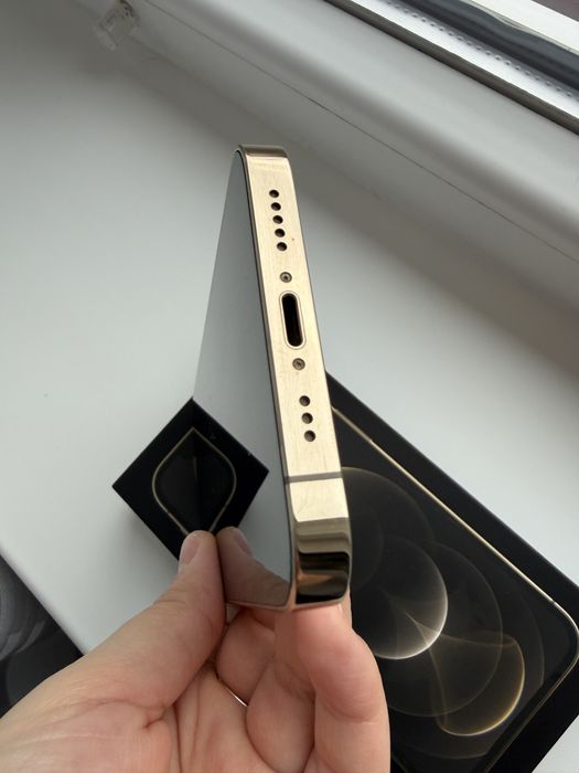 iphone 12 pro 256 gold - купить телефоны и аксессуары - Цена на OLX.ua