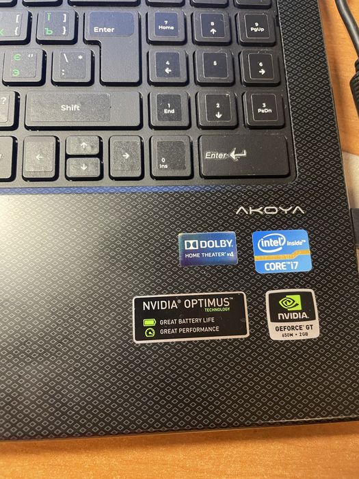 Ігровий Ноутбук Medion Akoya P6815 — i7, 16 ГБ ОЗУ